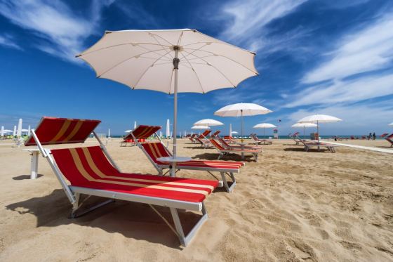 Почивка в ИТАЛИЯ - РИМИНИ, хотел Vittoria 4* - с директен...